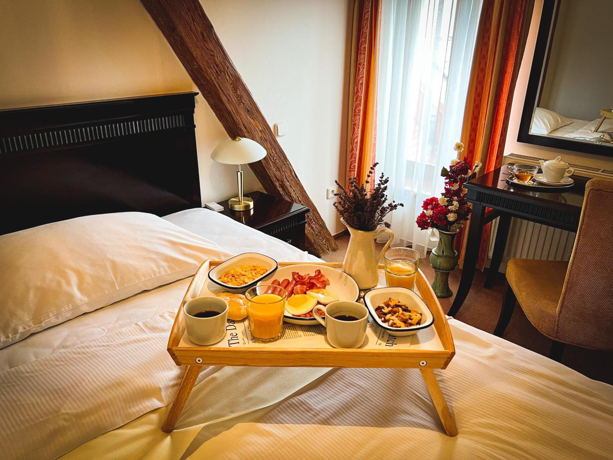Hotel U Zeleneho Stromu Nepomuk Eksteriør billede