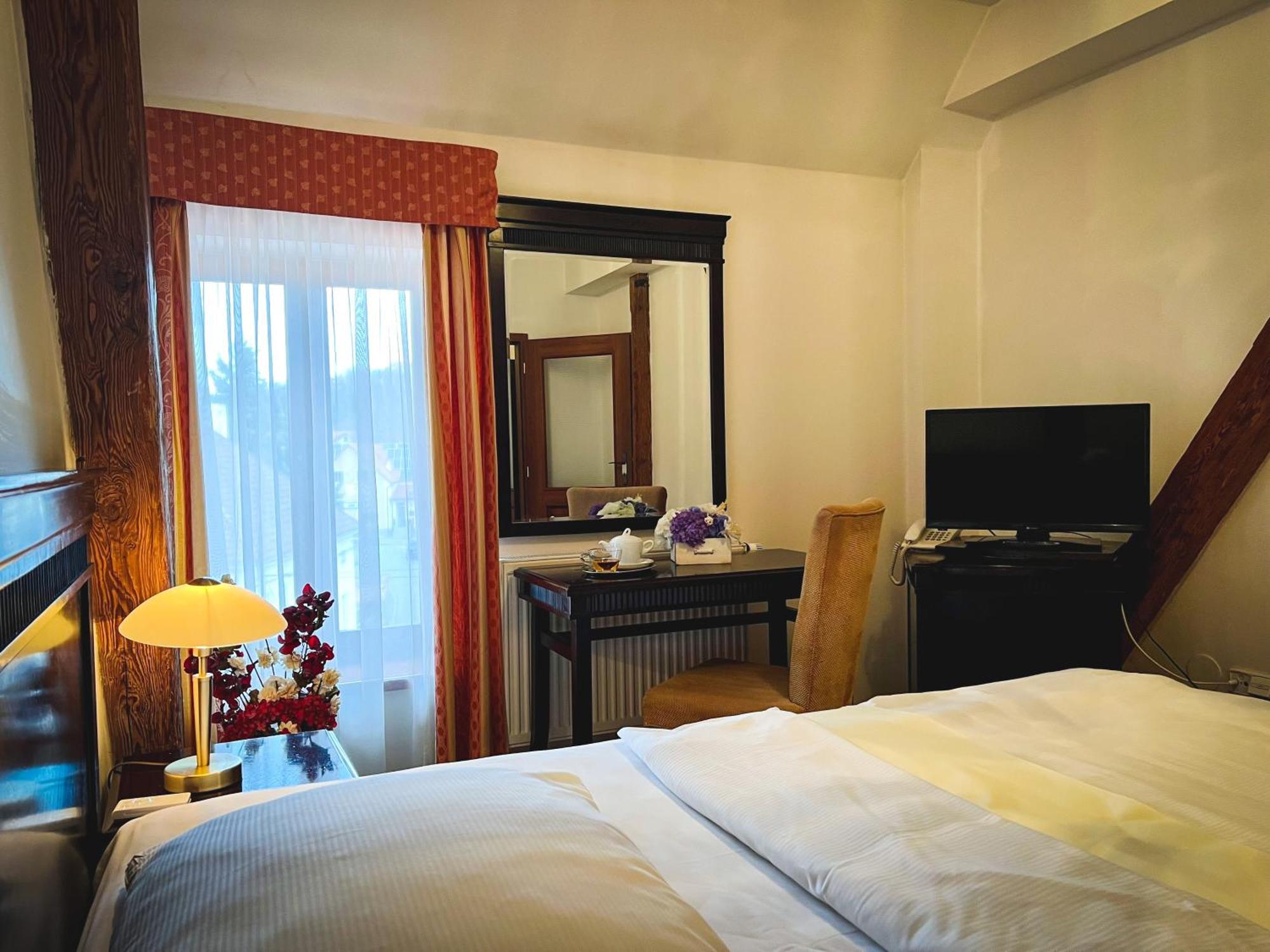 Hotel U Zeleneho Stromu Nepomuk Eksteriør billede